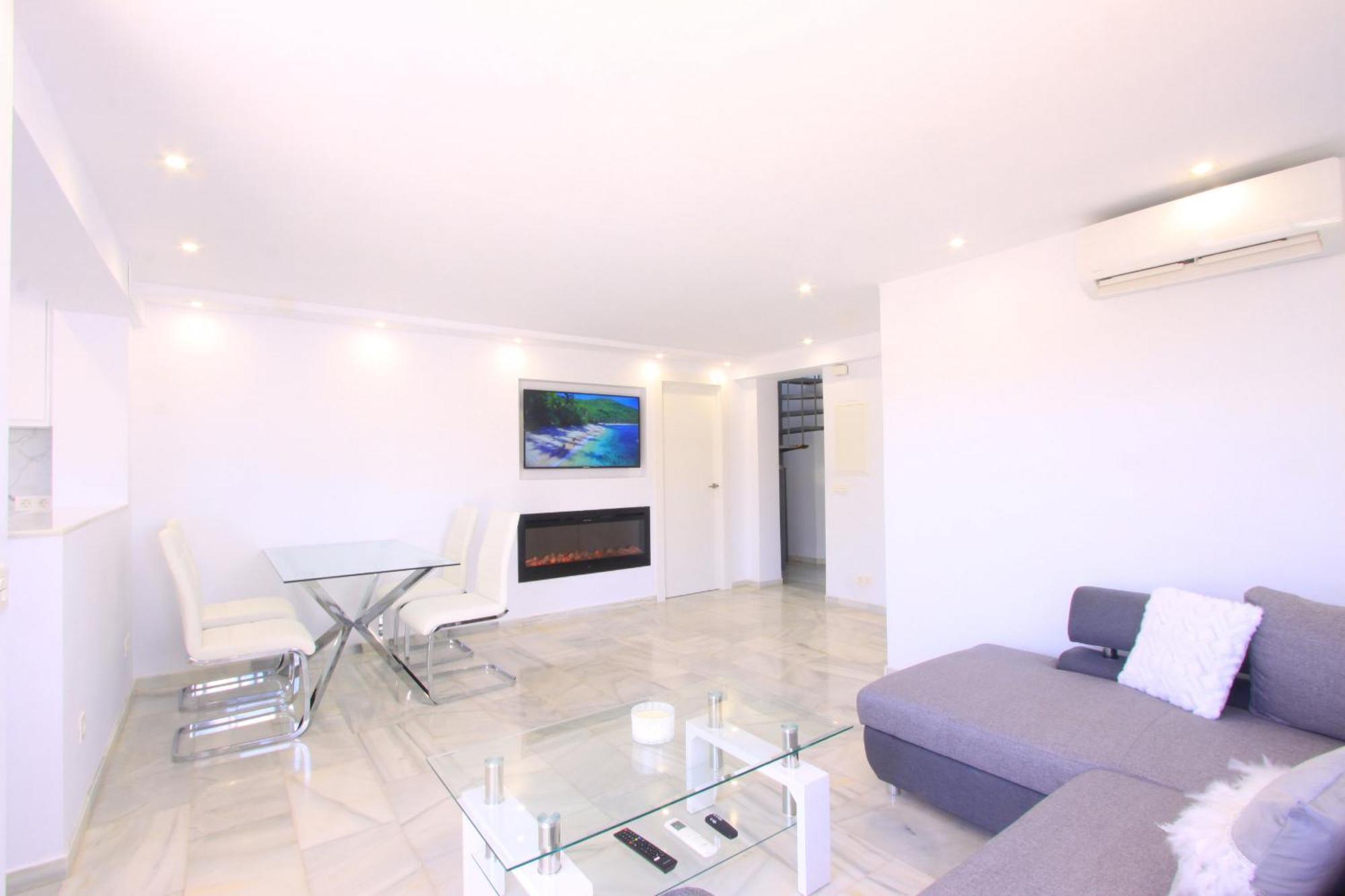 Modern Penthouse Frontline Urbanisation Apartment Marbella Exterior photo